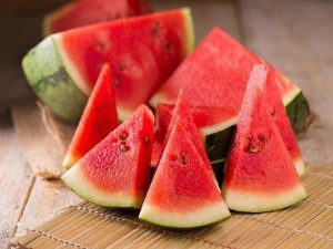 Mơ thấy quả dưa hấu là điềm báo hung hay cát? Đánh con số nào may mắn?