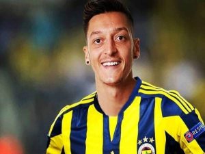 Bóng đá Euro hôm nay 19/6: Mesut Ozil xát muối ĐT Anh
