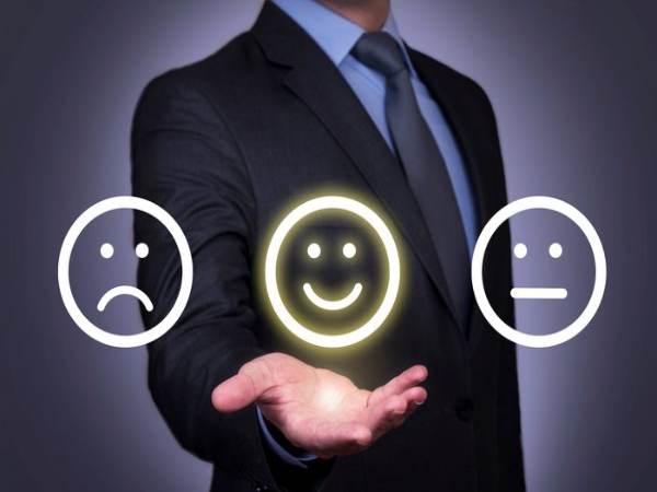 Sự hài lòng của khách hàng là gì? Các yếu tổ ảnh hưởng?