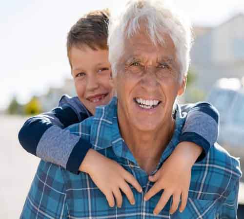Ngủ mơ thấy ông ngoại là điềm báo gì