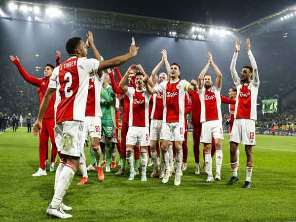 Ajax tiếp tục gặt hái nhiều thành công tại giải quốc nội