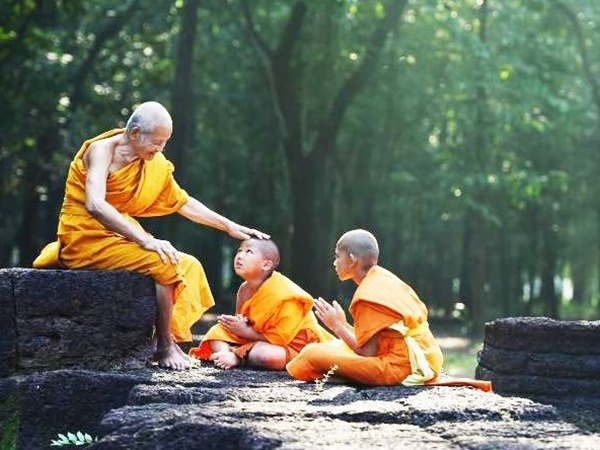 Chiêm bao thấy sư thầy ẩn ý điềm gì, dữ hay lành?