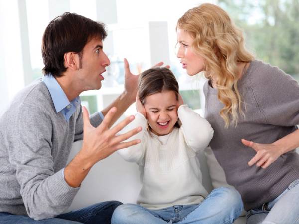 Mơ vợ chồng cãi nhau báo hiệu sóng gió hay bình an?