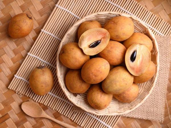 Mơ thấy quả hồng xiêm có phải điềm báo may mắn không?