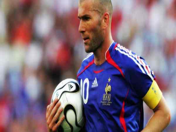Zinedine Zidane tại Juventus và những bước tiến ở châu Âu