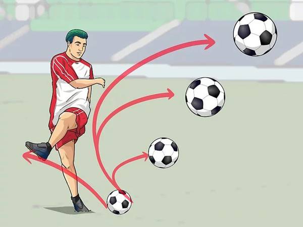 Mẹo giúp thực hiện cách sút bóng xoáy mạnh uy lực