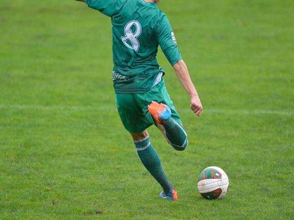 Bí kíp cách sút bóng chính xác và mạnh cho mọi cầu thủ