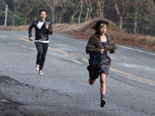 Nằm mơ thấy bị truy sát là điềm gì cho tiền tài, may mắn?