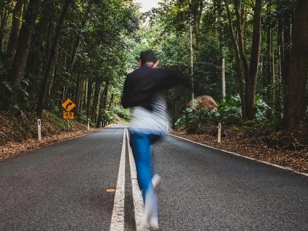 Nằm mơ thấy bị ma đuổi là tốt hay xấu theo quan niệm?