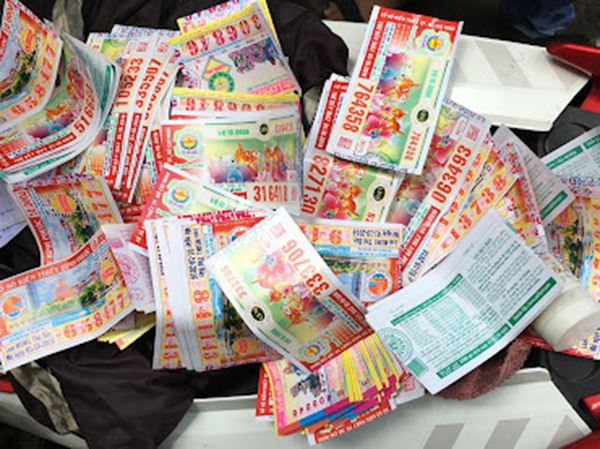 Nằm mơ thấy mua vé số là điềm gì, số mấy trúng thưởng?