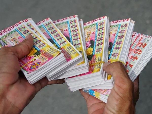 Nằm mơ thấy mua vé số là điềm gì, số mấy trúng thưởng?