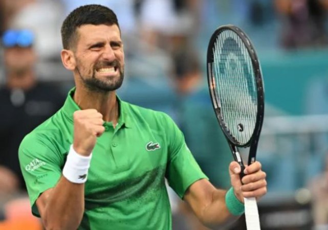 Djokovic thắng tứ kết, áp đảo đối thủ từ đầu