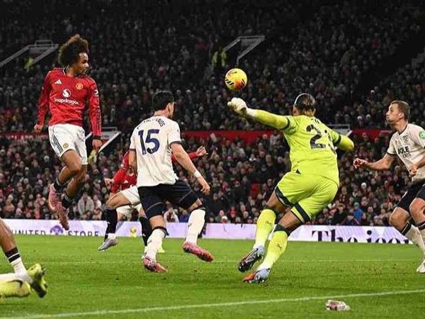 Man Utd Thất Bại Trước Đối Thủ "Cầm Đèn Đỏ" Tại Ngoại Hạng Anh: Điểm Rơi Thất Vọng