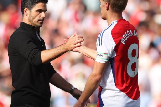 Chỉ số tấn công Odegaard giảm mạnh khi lùi thấp