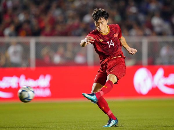 Nguyễn Hoàng Đức ghi sáu bàn từ tuyến giữa Ninh Bình Nguyễn Hoàng Đức ghi sáu bàn từ tuyến giữa Ninh Bình