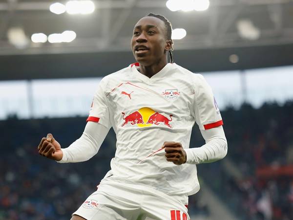 Hành trình sự nghiệp của Yan Diomande